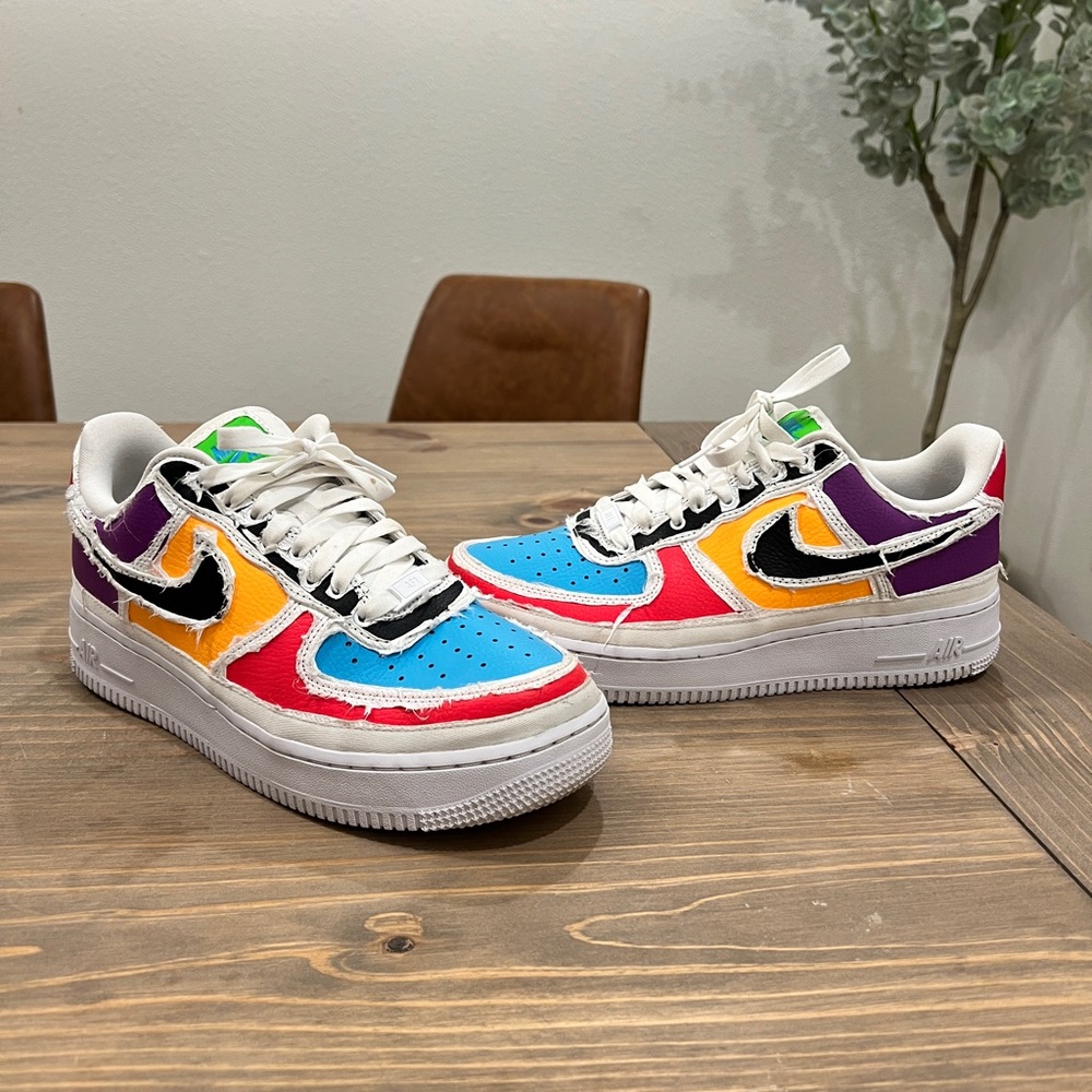 Woman’s Nike’s